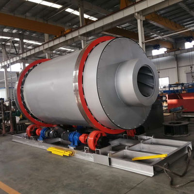 Apparecchiatura per l'essiccazione della sabbia fluviale Asciugatrice rotativa indiretta con capacità di evaporazione di 5 kg/h