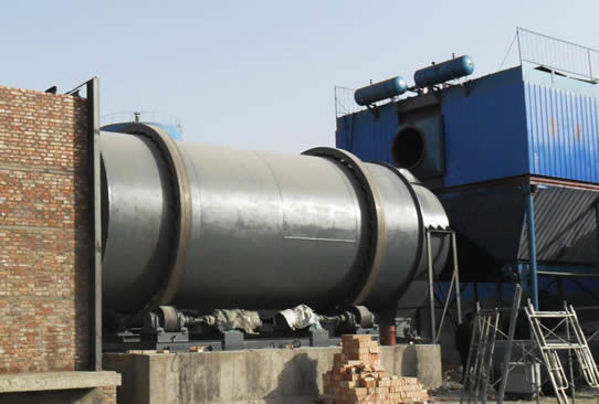 Asciugatrice di sabbia a riscaldamento a gas per asciugare la sabbia sotto i 20-40 mm in tre cilindri in modo efficiente