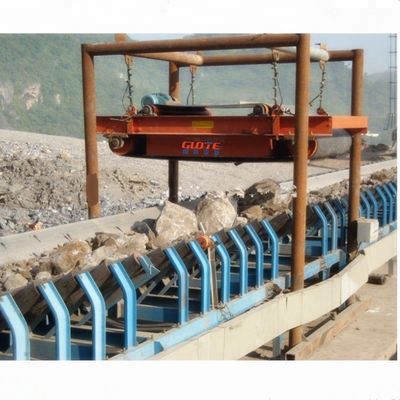 Separatore magnetico a nastro trasportatore con RCYD Self Loading Iron Remover a prezzi competitivi