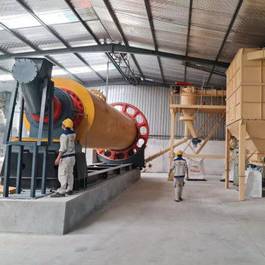 Dimensione L*W*H M Dimensione Quartz Sand Ball Mill per la produzione di polvere da parte della Guote Company