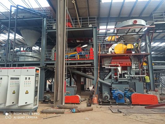 Linea di lavorazione delle materie prime che trasforma pietre rocce e minerali in sabbia di grado vetro