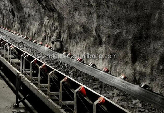 Viet Nam Cornice in acciaio inossidabile Grande capacità di macinatore di pietra cintura trasportatrice 2023 GUOTE