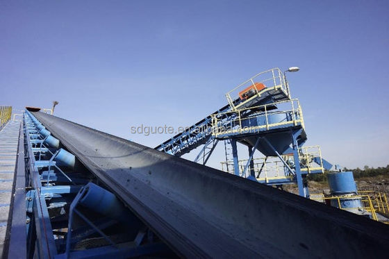 1986 KG Peso GUOTE Trasportatore a fascia piatta inclinata in gomma per carbone e materiali minerari