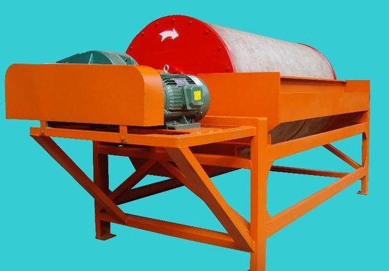 Larghezza cintura 500-1400 mm Magnete alto separatore magnetico a tamburo secco per macchine per la separazione delle miniere d'oro